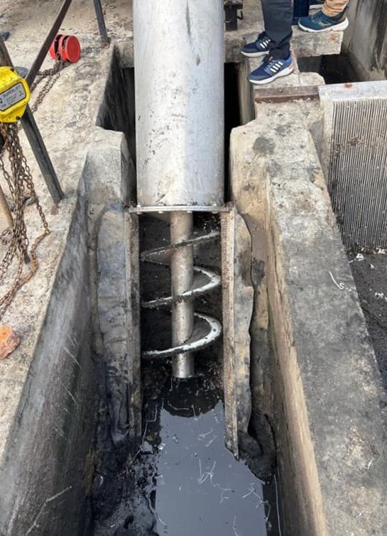 ETP Plant Screw Screen image